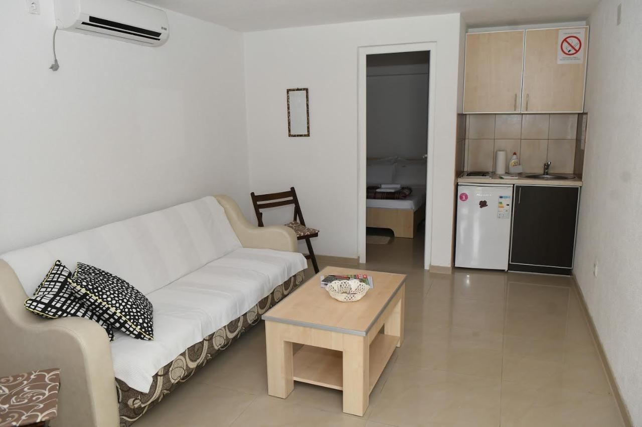 Sobe Alex Apartment Veliko Gradiste Luaran gambar
